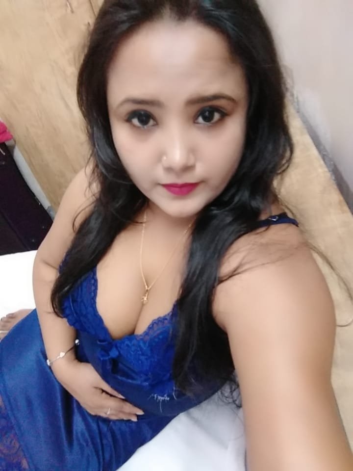 Lunawada Independent Escort